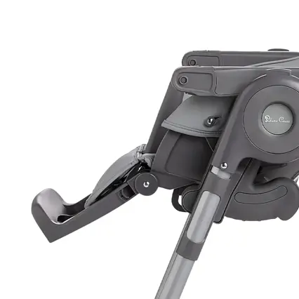 Adjustable footrest