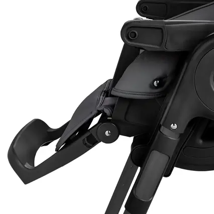 Adjustable footrest