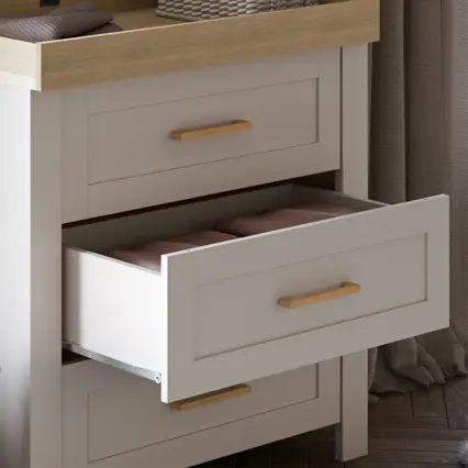 Generous storage