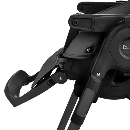 Adjustable footrest